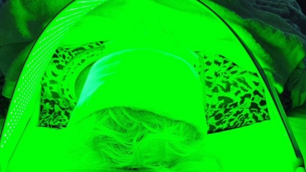 premium-skincare-radiant-beauty-with-led-green-light-therapy-say