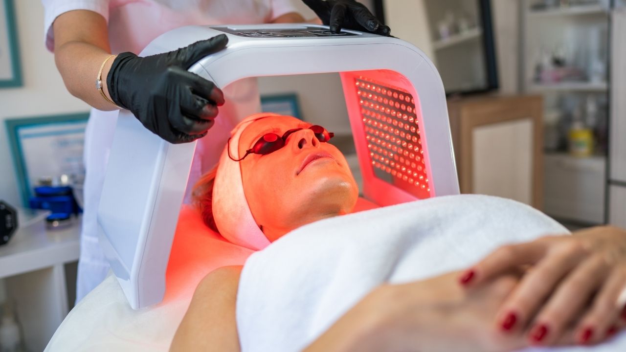 Teresa Paquin What is LED Light therapy? From anti- aging to to pa What Led light therapy? Led light therapy is probably something you've heard of and are interested